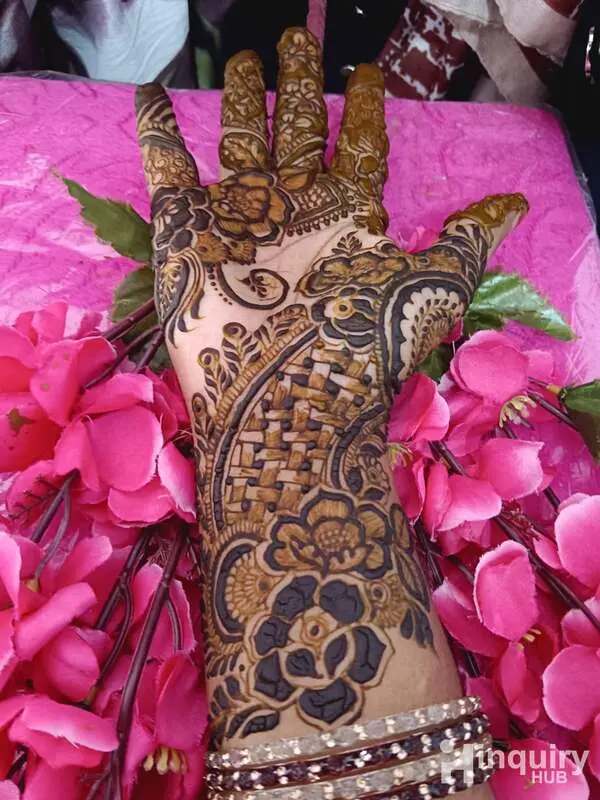 Farhin Mehendi Artist