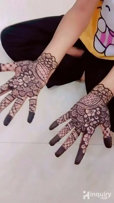 Tanjila Mehendi Design