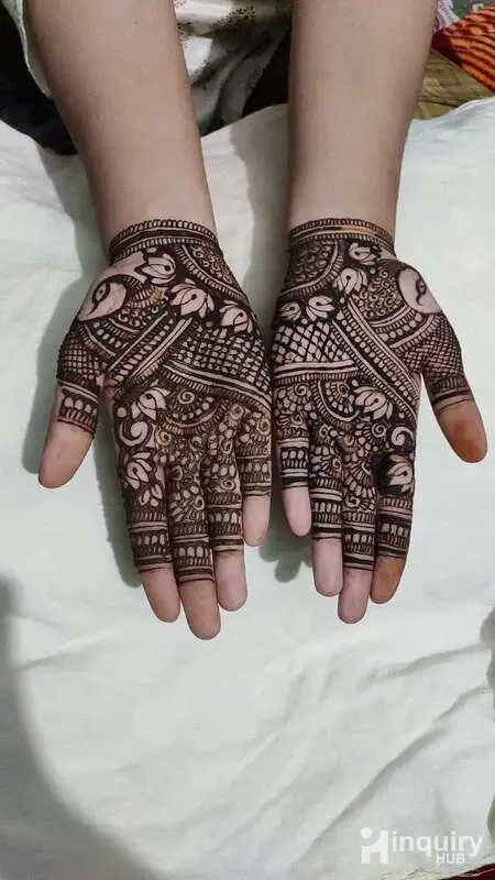 Ritika Bhatia Mehndi Artist