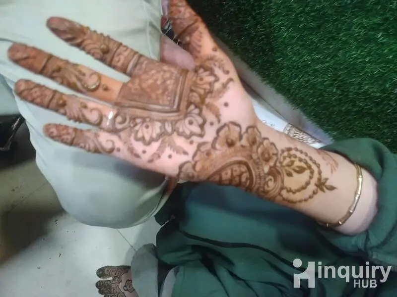 Ichchha Gupta Mehndi Artist