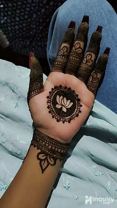 Ichchha Gupta Mehndi Artist