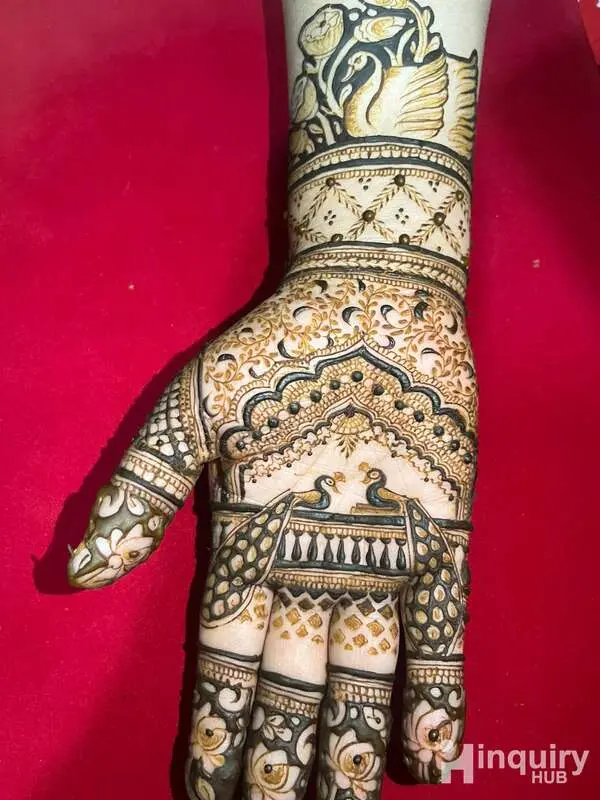 Lakshita Mehendi Art