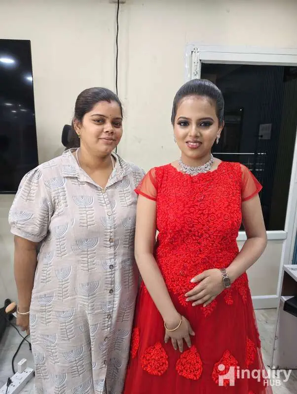 Swathi Glam   Makeovers