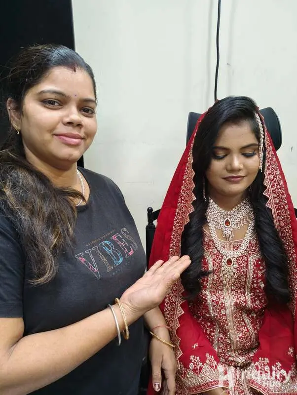 Swathi Glam   Makeovers