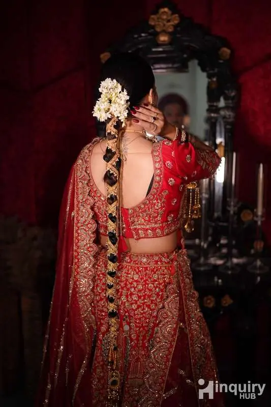 Rozeena Sheikh  Makeup Artist