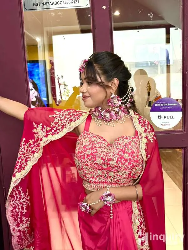 Glam Shivaniii
