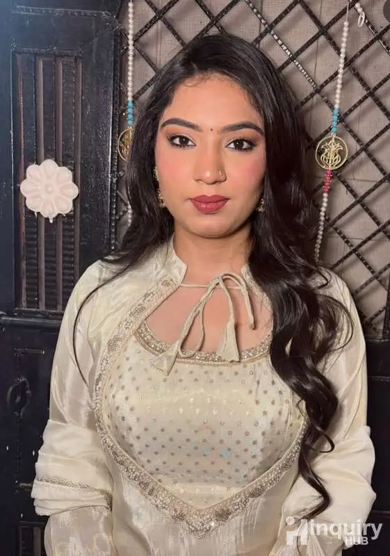 Glam Shivaniii