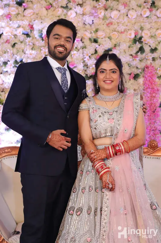Radhikamakeovers