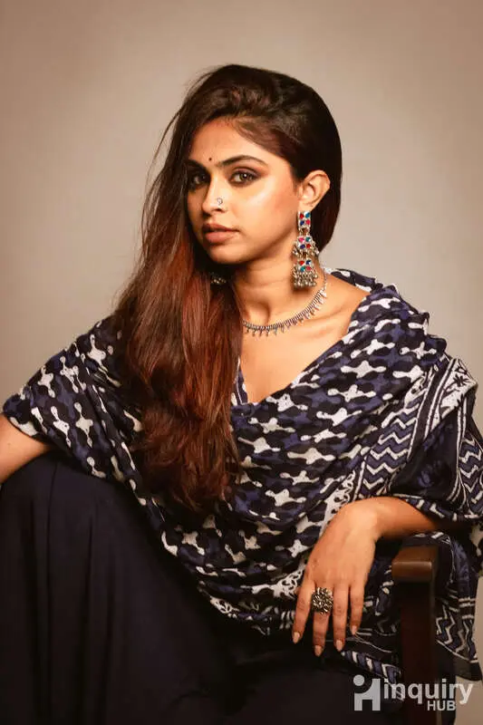 Radhikamakeovers