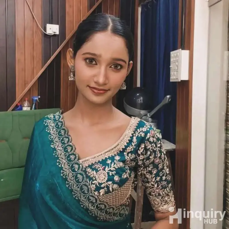 Rj Makeup Studio And Academy