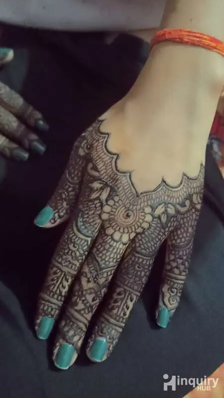 Kami Mehndi Artist