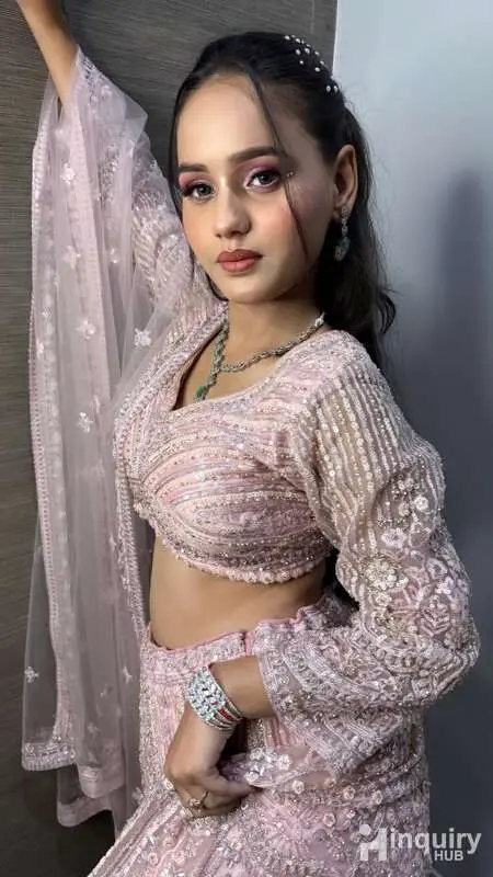 Payal Pandey Makevoer